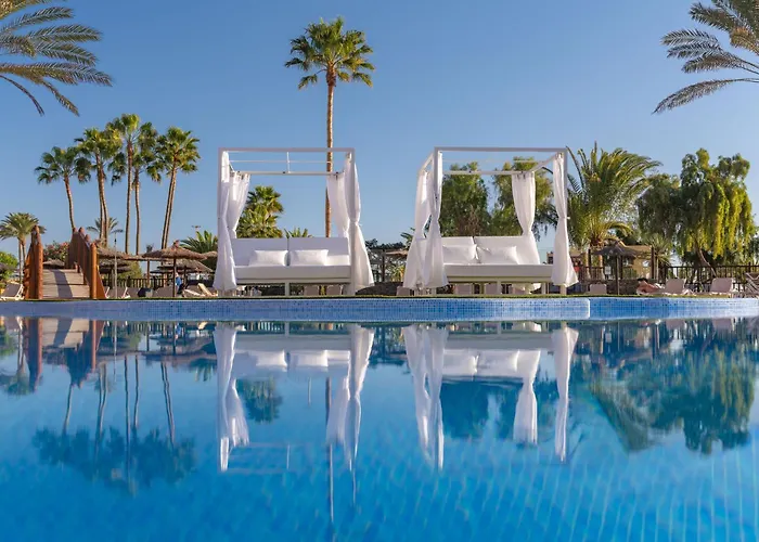 Elba Sara & Golf Semesteranläggning (resort)