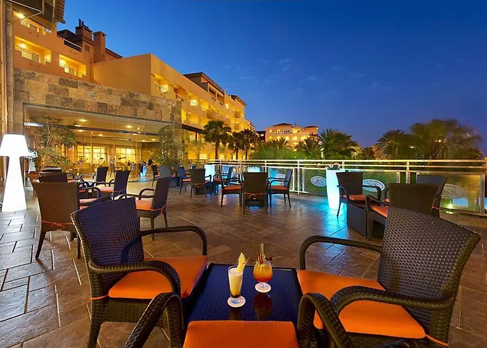 Semesteranläggning (resort) Elba Sara & Golf 4*