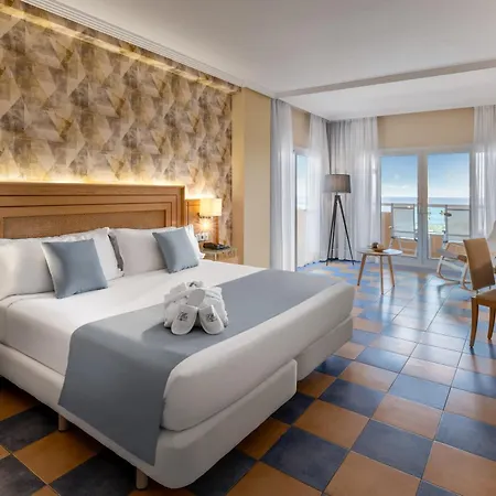 Elba Sara & Golf Resort 4*