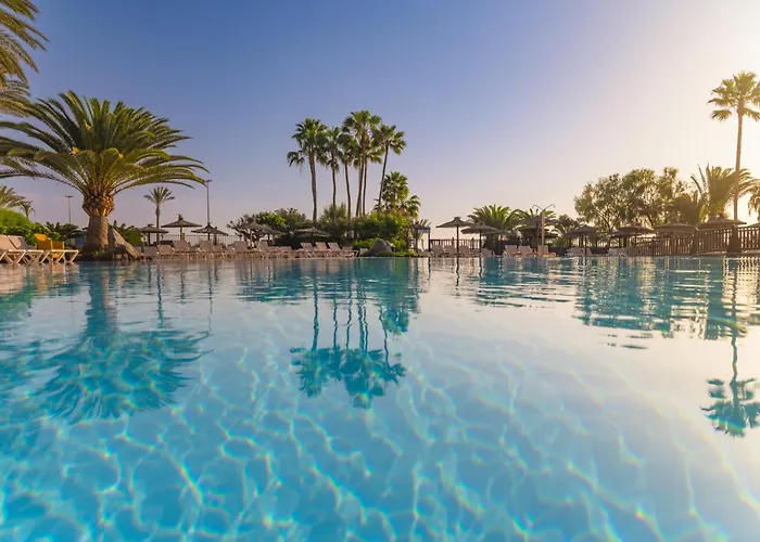 Elba Sara & Golf 4* كاليتا ذي فوستي