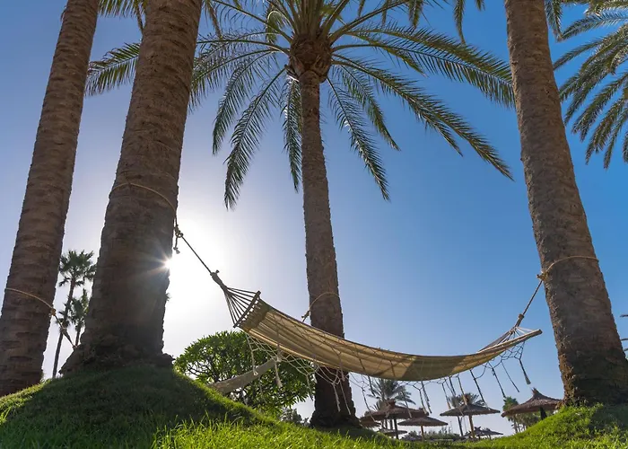 منتجع Elba Sara & Golf 4*