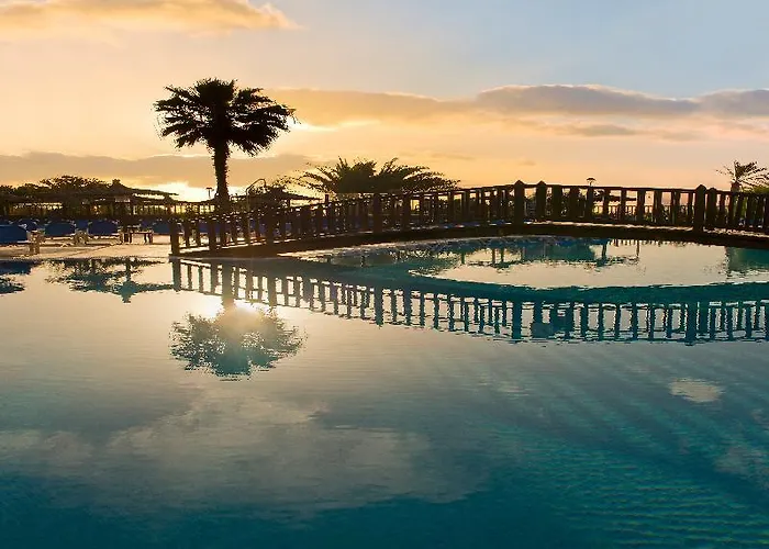 Elba Sara & Golf 4* كاليتا ذي فوستي