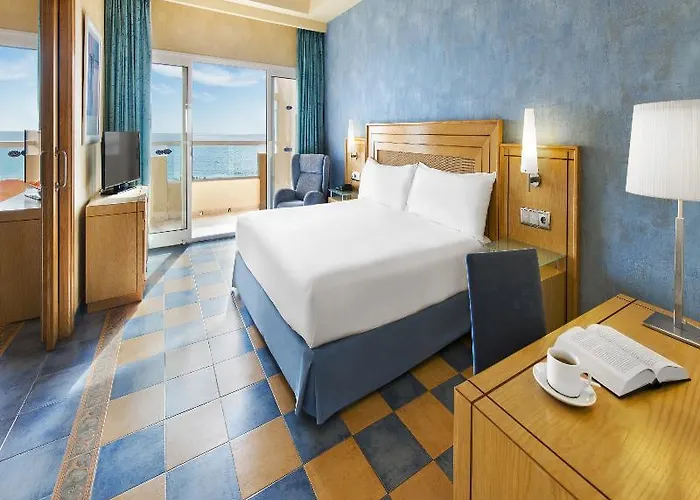 Elba Sara & Golf 4* كاليتا ذي فوستي