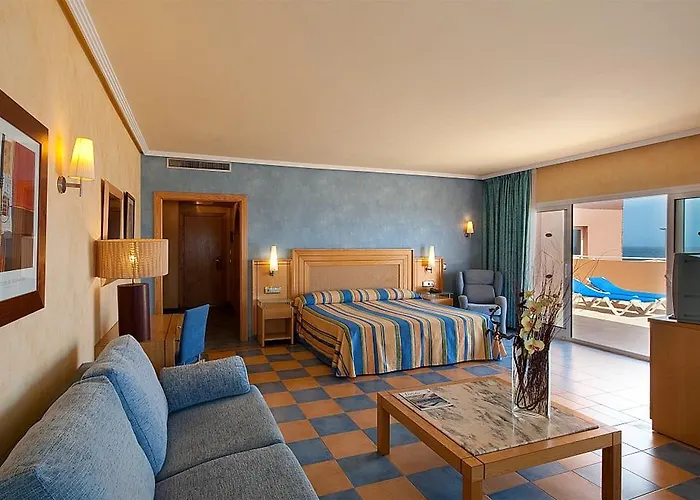 منتجع Elba Sara & Golf